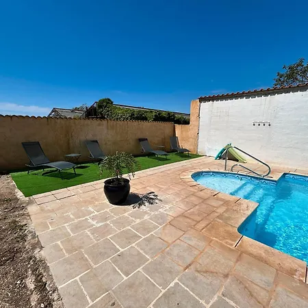 Domaine Des Oliviers - Les Borrels 펜션 히에레