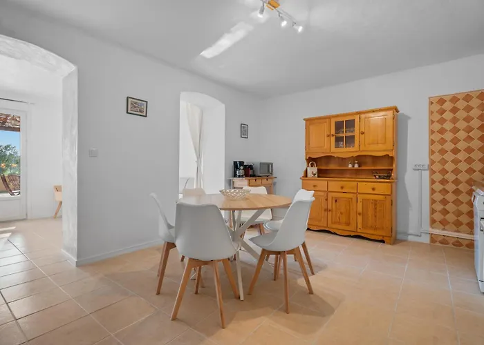 Domaine Des Oliviers - Les Borrels * Hyères